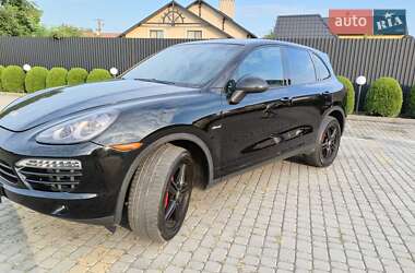 Позашляховик / Кросовер Porsche Cayenne 2013 в 