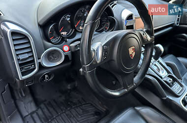 Внедорожник / Кроссовер Porsche Cayenne 2014 в 