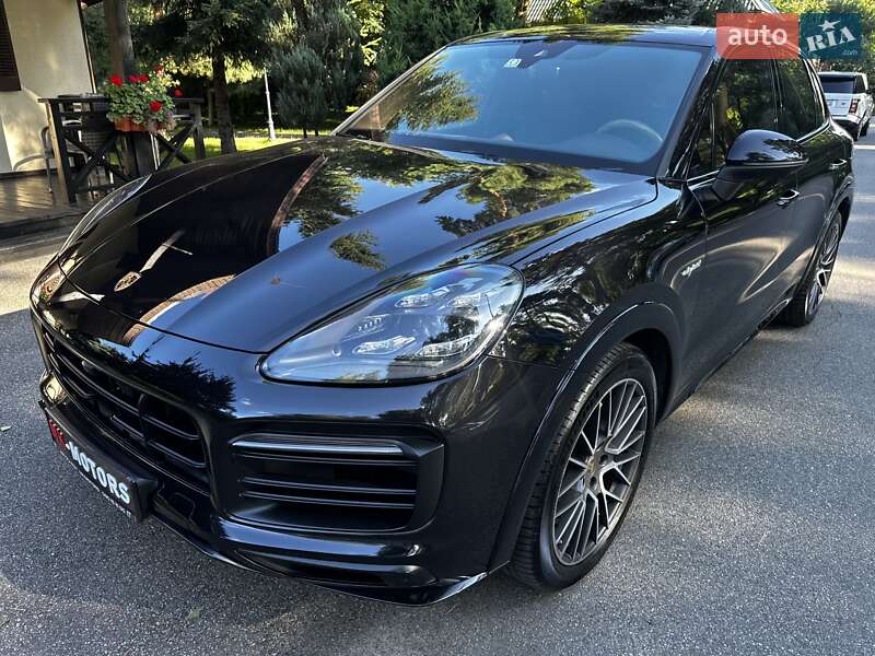 Позашляховик / Кросовер Porsche Cayenne 2018 в Києві
