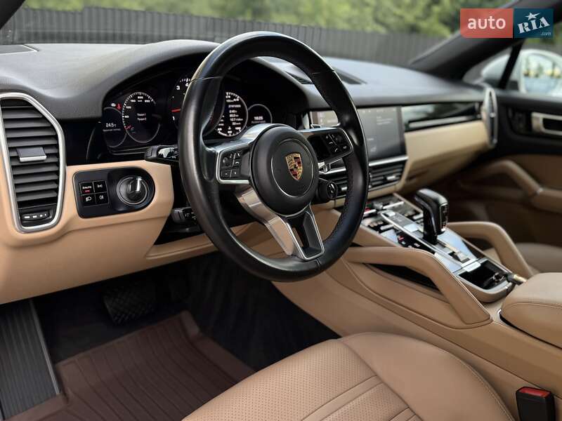 Позашляховик / Кросовер Porsche Cayenne 2019 в Стрию