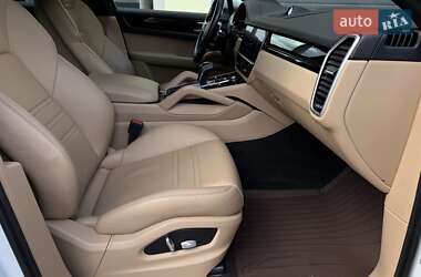 Внедорожник / Кроссовер Porsche Cayenne 2019 в 