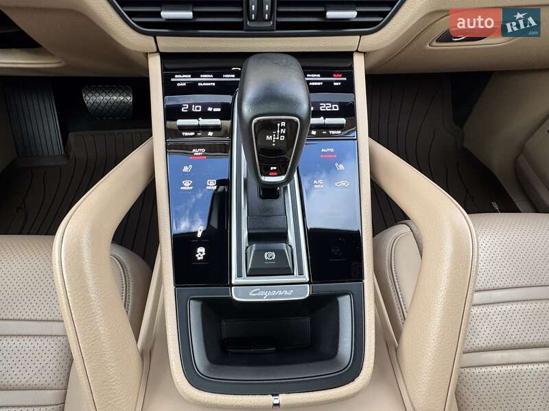 Внедорожник / Кроссовер Porsche Cayenne 2019 в Стрые