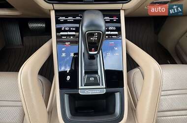 Внедорожник / Кроссовер Porsche Cayenne 2019 в 