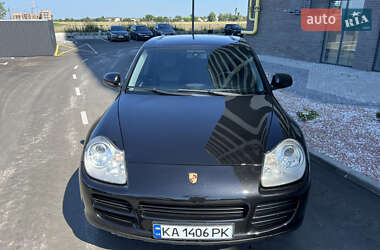 Внедорожник / Кроссовер Porsche Cayenne 2005 в 