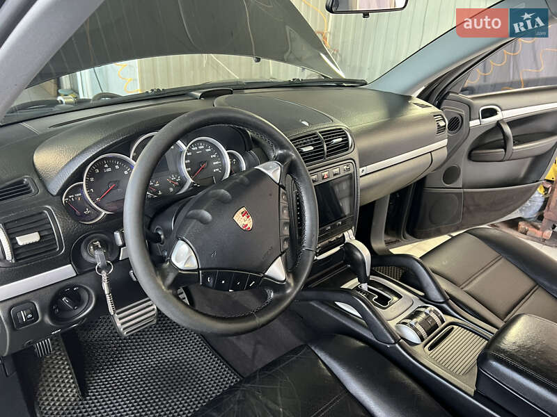 Позашляховик / Кросовер Porsche Cayenne 2005 в Сумах
