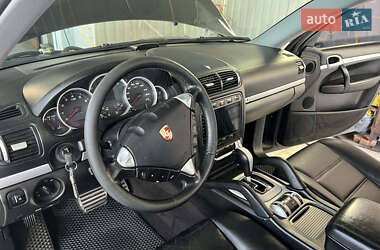 Внедорожник / Кроссовер Porsche Cayenne 2005 в 