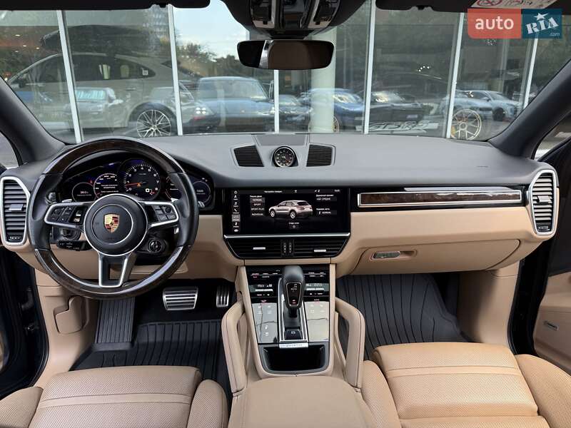Внедорожник / Кроссовер Porsche Cayenne 2018 в Днепре