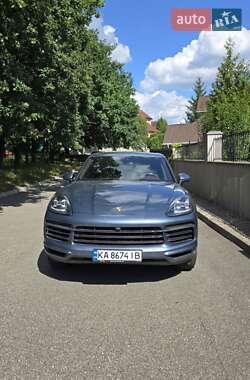 Внедорожник / Кроссовер Porsche Cayenne 2019 в 