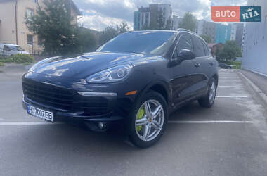 Позашляховик / Кросовер Porsche Cayenne 2016 в Львові