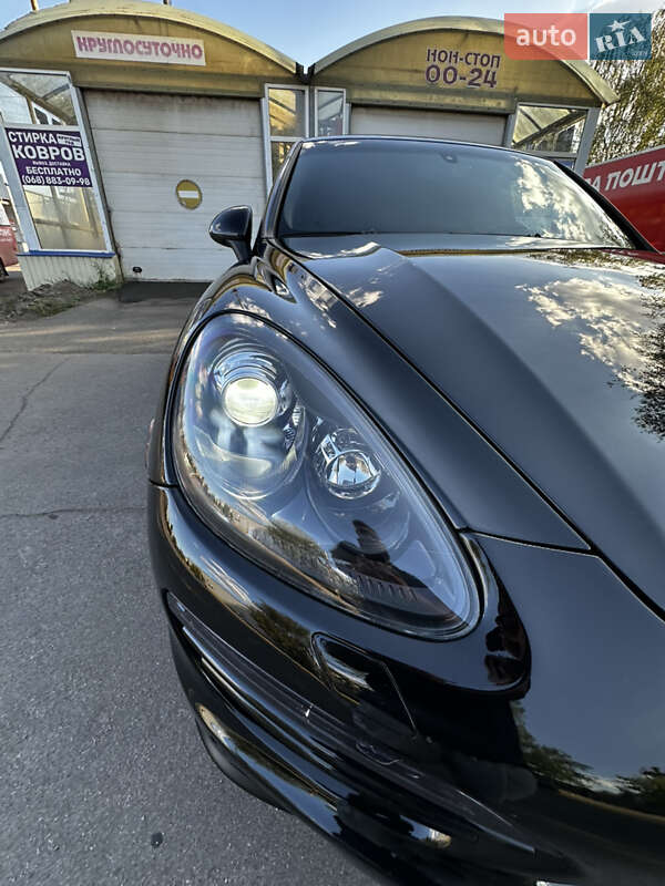 Внедорожник / Кроссовер Porsche Cayenne 2012 в Кривом Роге фото 7 Внедорожник / Кроссовер Porsche Cayenne 2012 в Кривом Роге