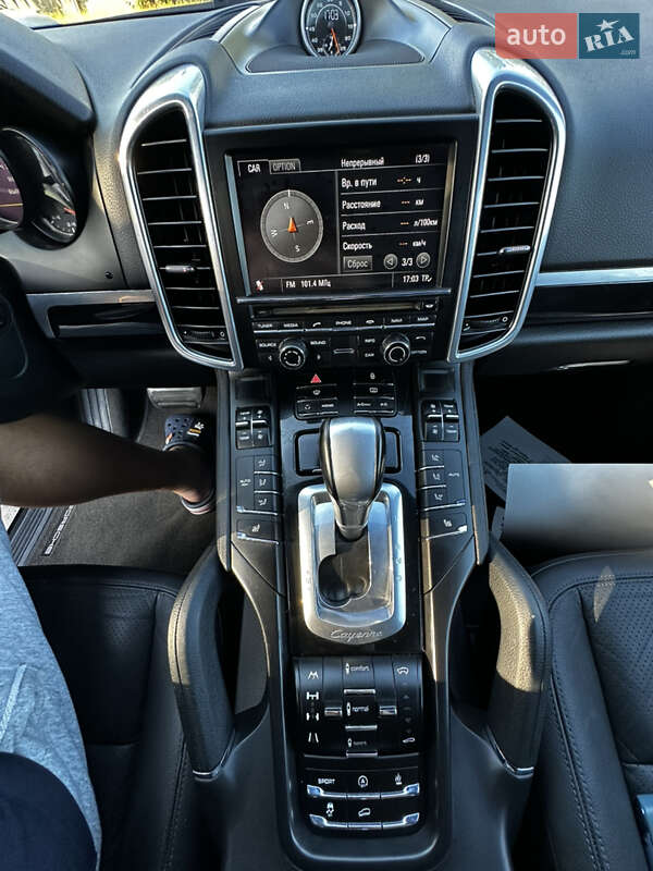 Внедорожник / Кроссовер Porsche Cayenne 2012 в Кривом Роге фото 35 Внедорожник / Кроссовер Porsche Cayenne 2012 в Кривом Роге