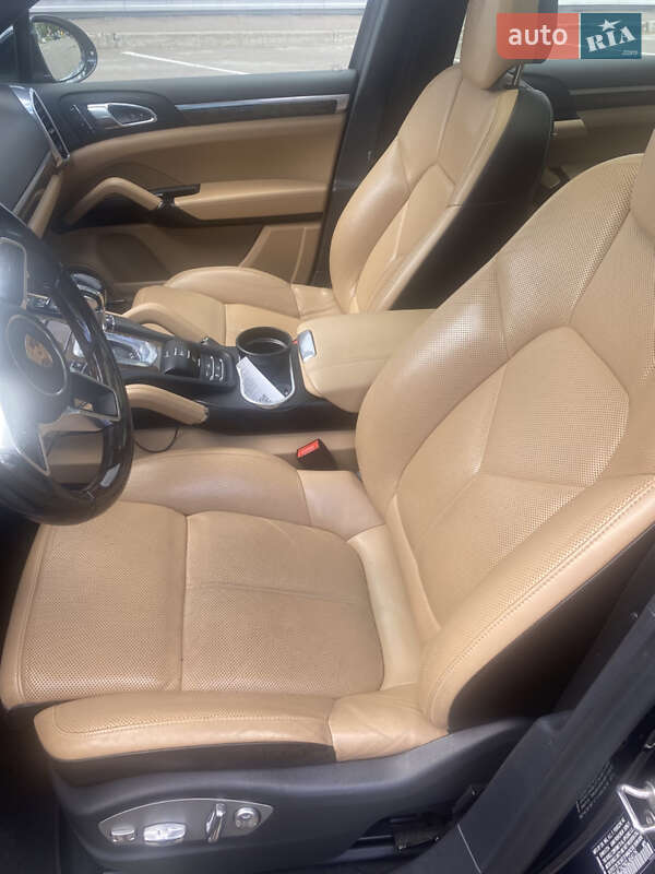 Позашляховик / Кросовер Porsche Cayenne 2016 в Львові фото 3 Позашляховик / Кросовер Porsche Cayenne 2016 в Львові