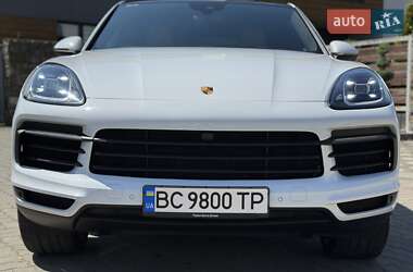 Внедорожник / Кроссовер Porsche Cayenne 2019 в 