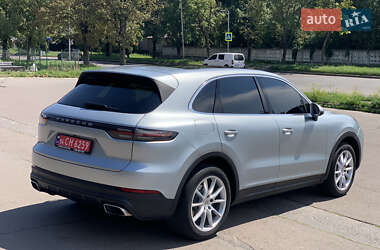 Внедорожник / Кроссовер Porsche Cayenne 2020 в 
