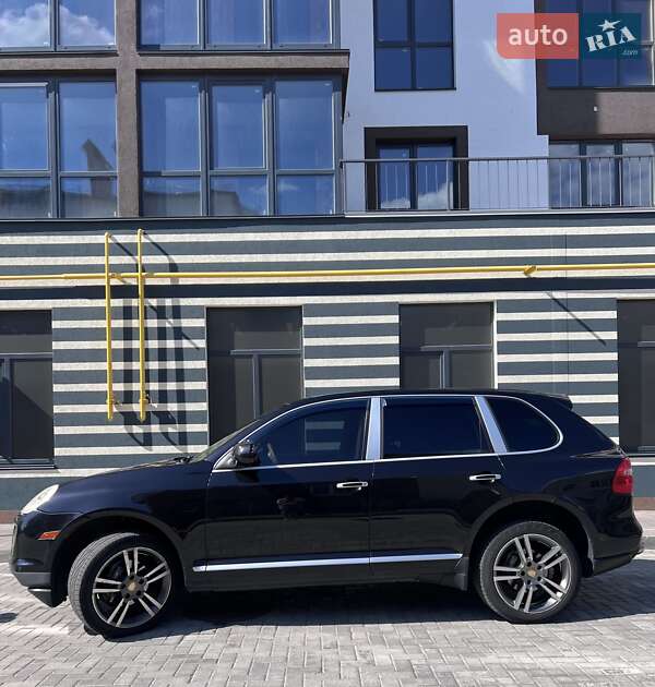 Позашляховик / Кросовер Porsche Cayenne 2008 в Ромнах