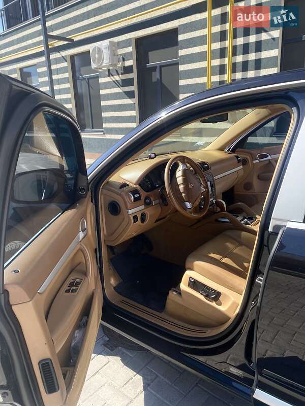 Позашляховик / Кросовер Porsche Cayenne 2008 в Ромнах