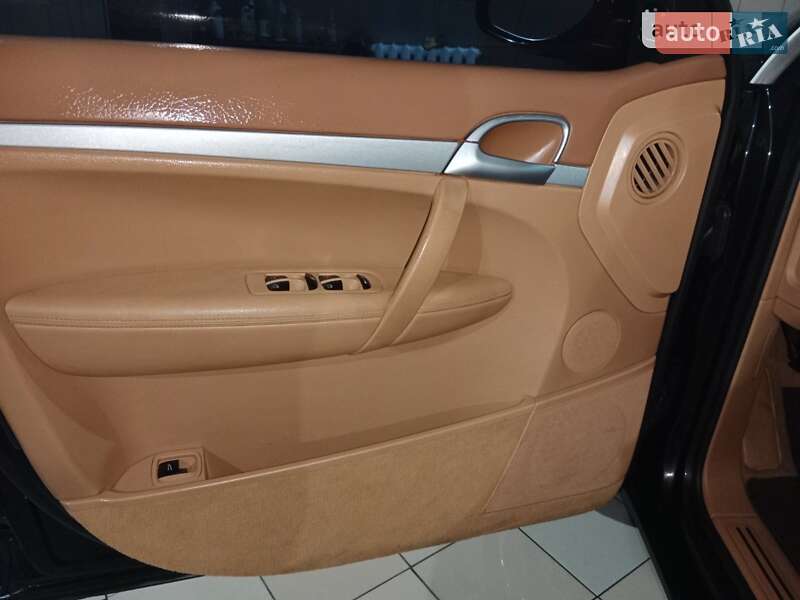 Позашляховик / Кросовер Porsche Cayenne 2008 в Ромнах