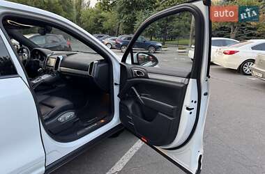 Внедорожник / Кроссовер Porsche Cayenne 2013 в 