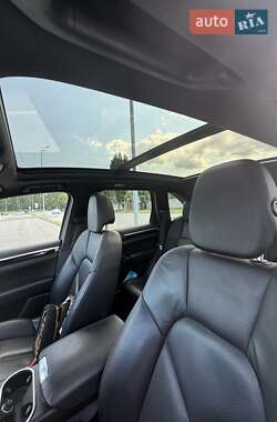 Внедорожник / Кроссовер Porsche Cayenne 2014 в 