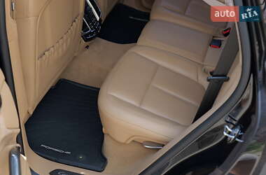 Внедорожник / Кроссовер Porsche Cayenne 2013 в 