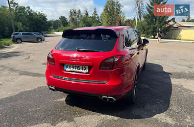 Внедорожник / Кроссовер Porsche Cayenne 2013 в 