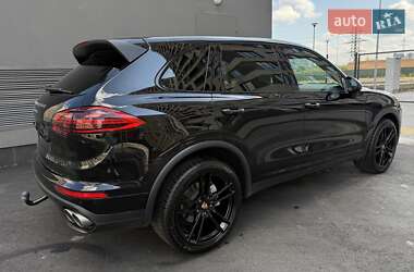 Внедорожник / Кроссовер Porsche Cayenne 2018 в 