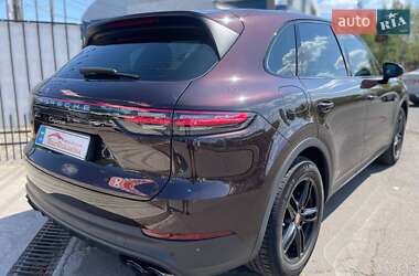 Внедорожник / Кроссовер Porsche Cayenne 2019 в 