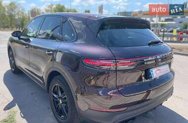 Внедорожник / Кроссовер Porsche Cayenne 2019 в 