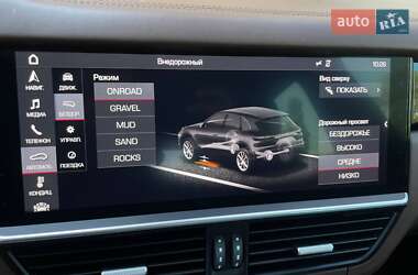 Внедорожник / Кроссовер Porsche Cayenne 2019 в 