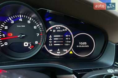 Внедорожник / Кроссовер Porsche Cayenne 2019 в 
