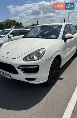 Porsche Cayenne 2011