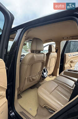 Внедорожник / Кроссовер Porsche Cayenne 2012 в 