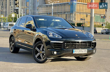 Позашляховик / Кросовер Porsche Cayenne 2016 в Харкові