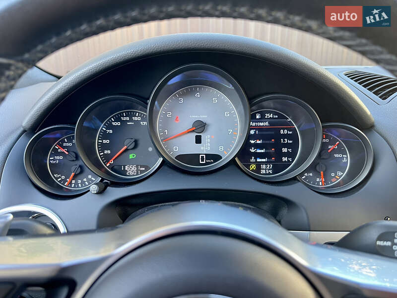 Внедорожник / Кроссовер Porsche Cayenne 2016 в Харькове фото 64 Внедорожник / Кроссовер Porsche Cayenne 2016 в Харькове