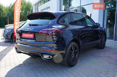 Внедорожник / Кроссовер Porsche Cayenne 2015 в 