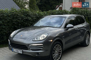 Позашляховик / Кросовер Porsche Cayenne 2014 в Львові