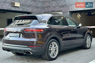 Внедорожник / Кроссовер Porsche Cayenne 2018 в 