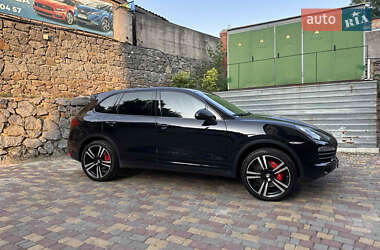 Позашляховик / Кросовер Porsche Cayenne 2011 в Умані