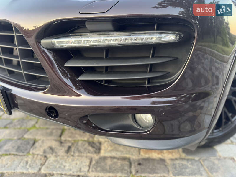 Внедорожник / Кроссовер Porsche Cayenne 2014 в Львове