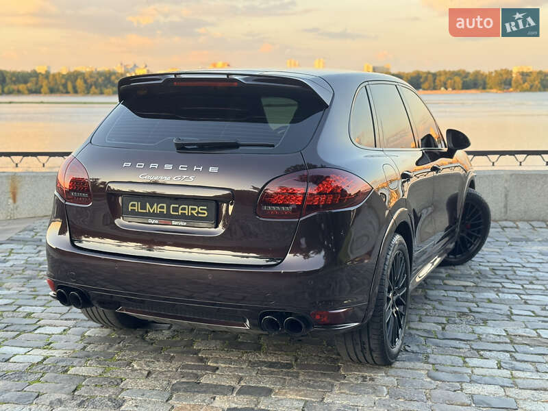 Внедорожник / Кроссовер Porsche Cayenne 2014 в Львове