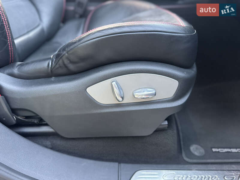 Внедорожник / Кроссовер Porsche Cayenne 2014 в Львове