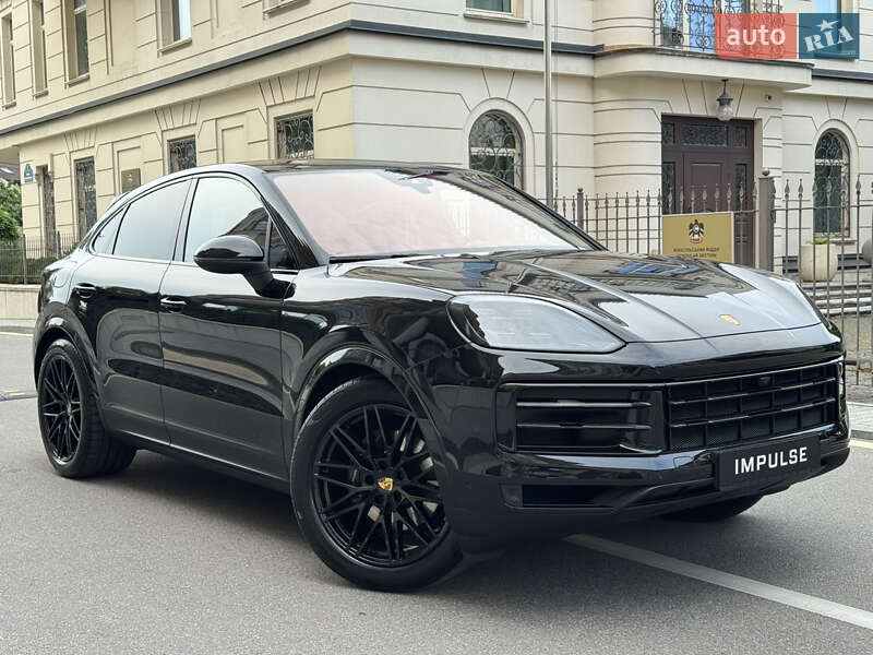 Внедорожник / Кроссовер Porsche Cayenne 2023 в Киеве