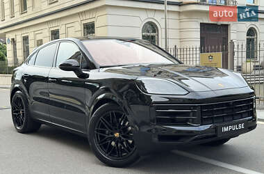 Внедорожник / Кроссовер Porsche Cayenne 2023 в 