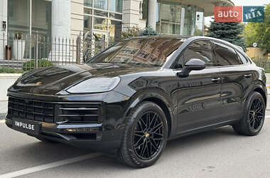 Внедорожник / Кроссовер Porsche Cayenne 2023 в 