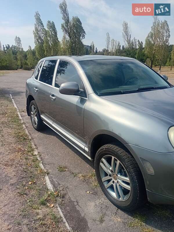 Внедорожник / Кроссовер Porsche Cayenne 2006 в Каменском