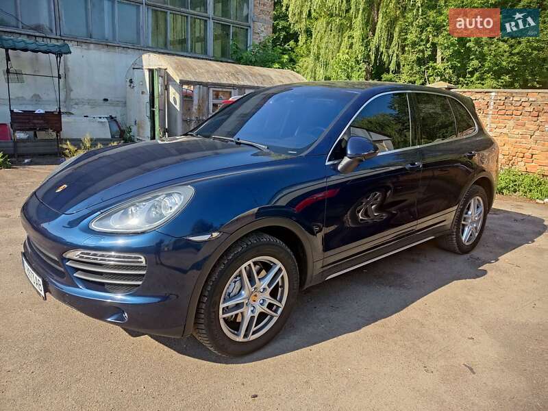 Внедорожник / Кроссовер Porsche Cayenne 2013 в Фастове