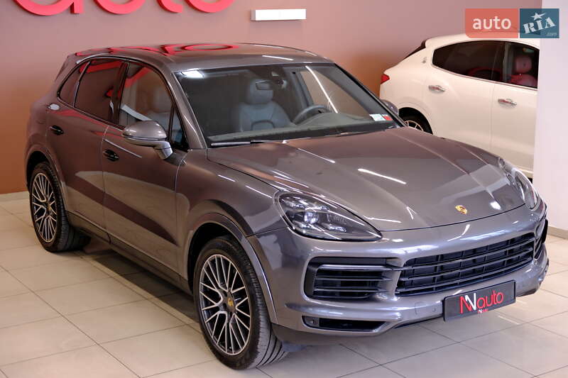 Внедорожник / Кроссовер Porsche Cayenne 2019 в Одессе