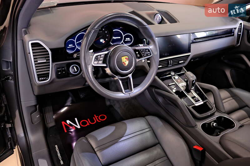 Внедорожник / Кроссовер Porsche Cayenne 2019 в Одессе