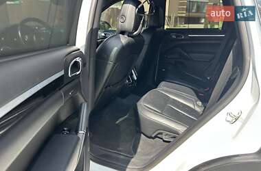 Внедорожник / Кроссовер Porsche Cayenne 2013 в 
