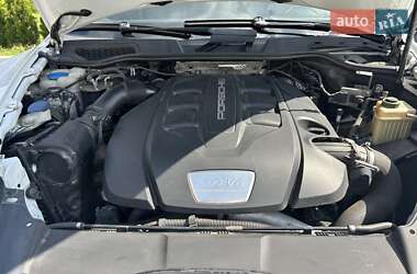 Внедорожник / Кроссовер Porsche Cayenne 2013 в 